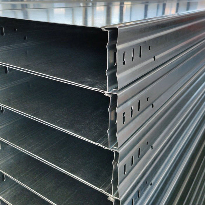 Plateau rectangulaire pour câbles lourds galvanisé à chaud