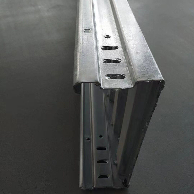 0.8-2.0 mm plateau de câble ondulé acier / aluminium pour système de gestion de câble